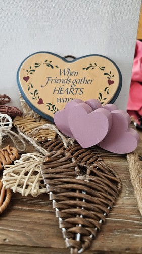Heart wall plaque - wall,