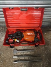 HILTI TE1000-AVR HI DRIVE BREAKER/DEMOLITION HAMMER 110v (c/w x3 Chisels & Case)
