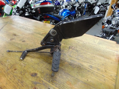 Suzuki gsf600 bandit - mk1, left
