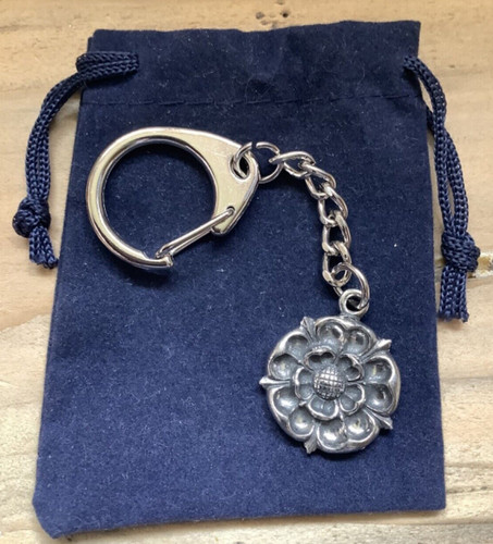 Tudor rose silver - rose, pewter