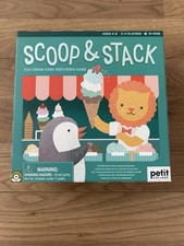 PETIT COLLAGE SCOOP & STACK