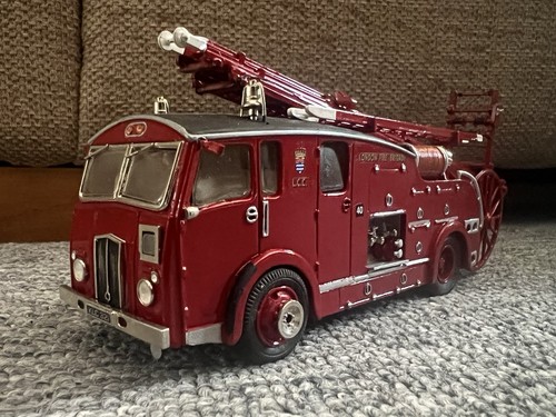 Fire brigade models - 1/48,