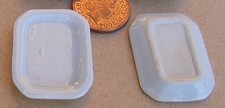Dolls House White Ceramic 2 Serving Plates 1:12 Scale 3.5cm x 2.5cm W62 tumdee