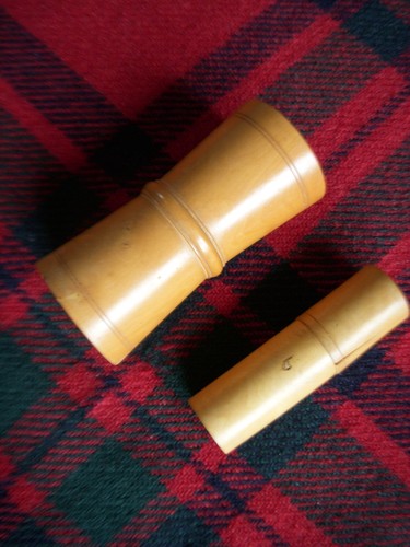 Treen dice shaker - dice, &