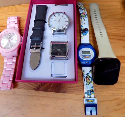 Bundle watches that - of,