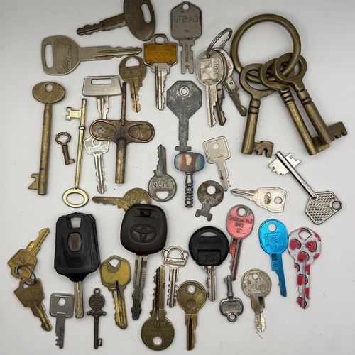 Old keys random - keys, clock
