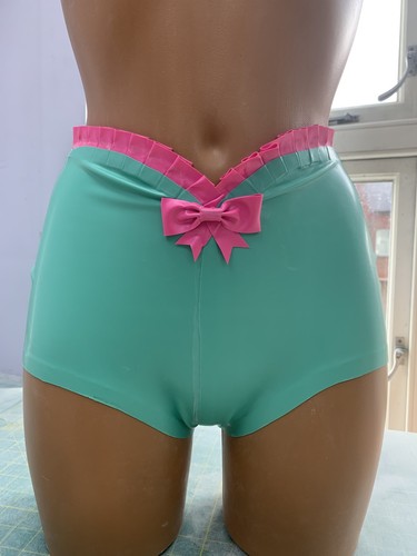 Reduced briefs size latex - 10,