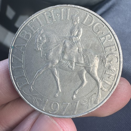 Rare 1977 queen elizabeth - rare,