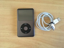  iPod classic 160gb 7 gen *Just 50 hrs use* V good condition