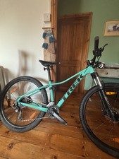 Trek Marlin 7 Mountain Bike