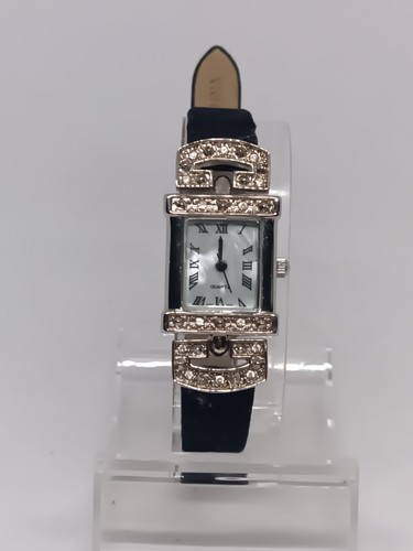 Avon quartz women watch - quartz, with