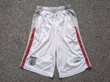 Vintage Umbro Shorts Mens Medium White England Casual Pockets Football Gym Y2K