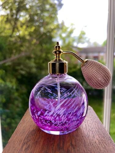 Pretty purple caithness glass - pretty,