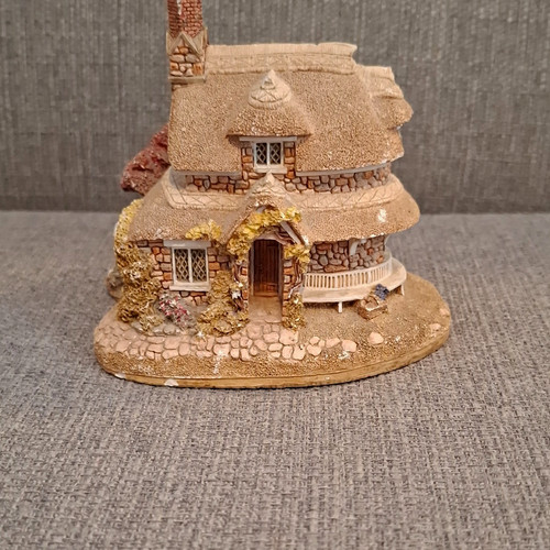 Lilliput lane circular - circular, cottage