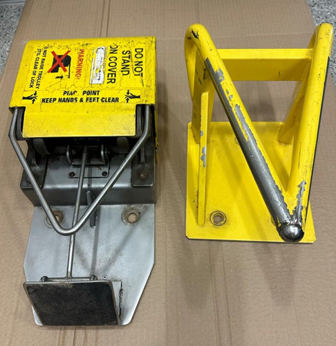 Ferno stretcher lock - ferno, load