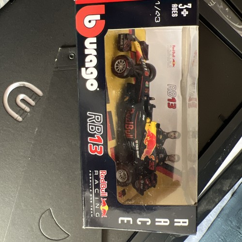 Collectors burago red - f1, bull