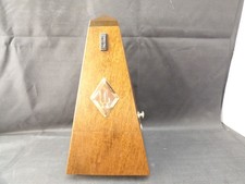 WITTNER. Pyramid Metronome