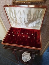 Case for 12 dessert forks or