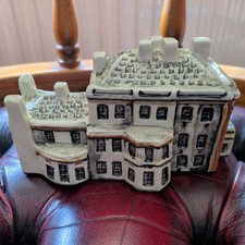 Tey Pottery Highgrove House