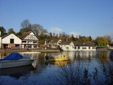 Photo 6x4 Pleasure boats on