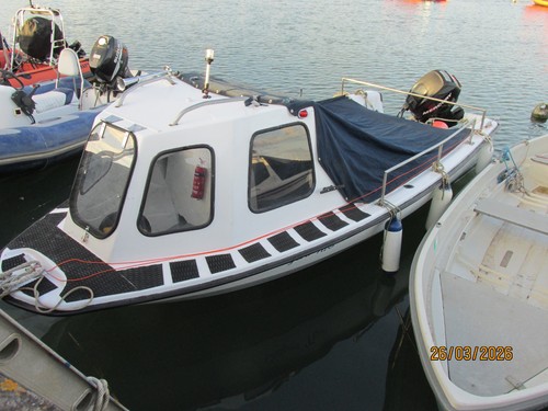 Fishing boat including - 16',