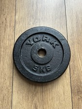 York 5kg Weight Plate - Cast Iron, Black