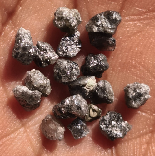 100 natural rough diamonds - natural,