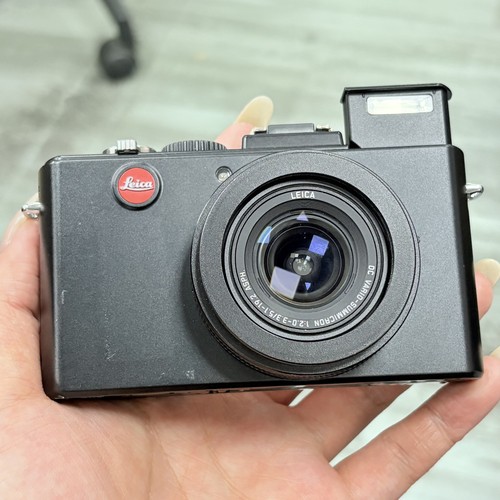 Leica lux digital camera - d-lux,
