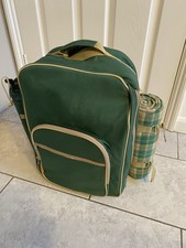 4-Person Picnic Backpack Set