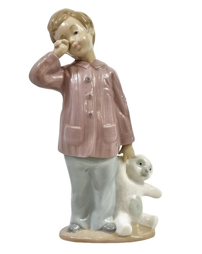 Nao lladro figurine - by,