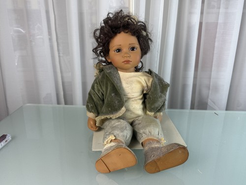 Artist doll götz - vinyl,