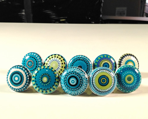 10x round ceramic - ceramic, cabinet