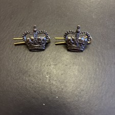 British Army Officer's Bronze Major Rank Badges Queen's Crown. Ex cond. 