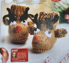 Christmas Reindeer Bootees knitting pattern