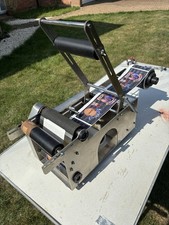 Semi Automatic Bottle Labelling Machine, Stainless Steel, Manual.