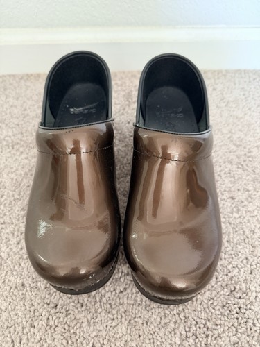 Dansko women clog shoes - dansko,