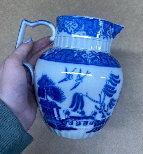 Unmarked blue white glossy - blue,