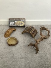 Reptile Supplies Tank