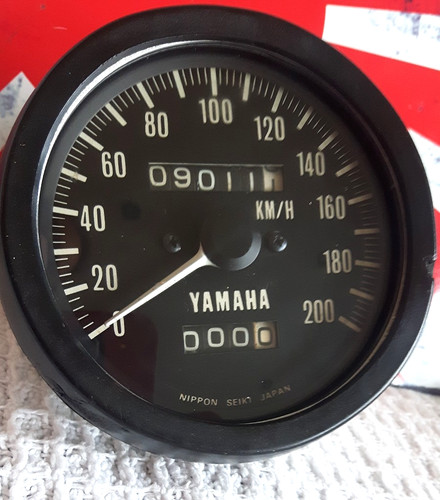 Yamaha rd250a rd250b - km/h,
