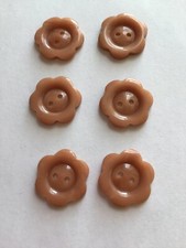 Set of 6 Vintage plastic dark peach daisy flower shape buttons 19mm
