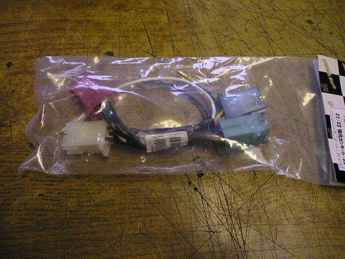 New replica wiring - replica, center