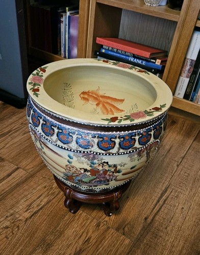 Vintage oriental ceramic vase - vintage,