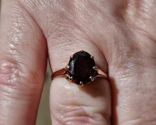 Beautiful hallmarked 9ct - beautiful,