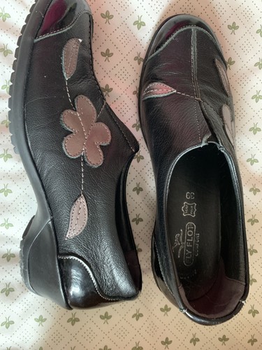 Ladies slip leather shoes - on,