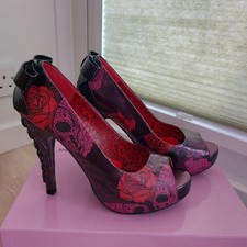 Iron Fist shoes size 6