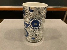 Arabia Pastoraali Cylinder Canister Vase 5-7/8” tall Esteri Tomula