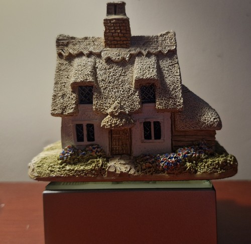 Lilliput lane edition clare - lane,