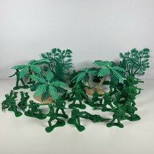 Disney Pixar Toy Story Green 20+ Soldiers Thinkway Toys Figures Bundle + Trees