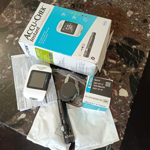 Accu chek instant glucose - accu-chek,