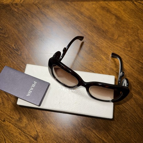 Prada brown baroque sunglasses - brown,